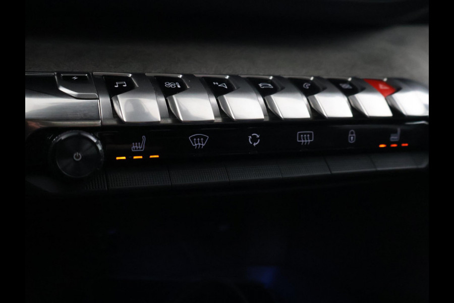 Peugeot 3008 1.6 HYbrid4 300 PK GT + PANORAMA | FOCAL AUDIO | 19 INCH | CAMERA | STOELVERW.