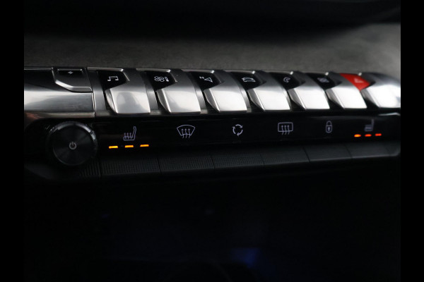 Peugeot 3008 1.6 HYbrid4 300 PK GT + PANORAMA | FOCAL AUDIO | 19 INCH | CAMERA | STOELVERW.