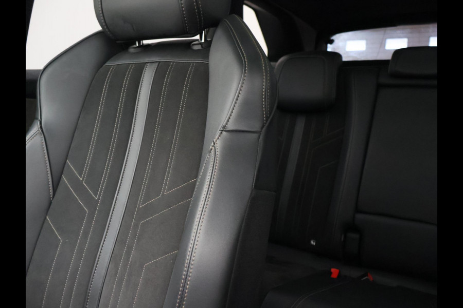 Peugeot 3008 1.6 HYbrid4 300 PK GT + PANORAMA | FOCAL AUDIO | 19 INCH | CAMERA | STOELVERW.