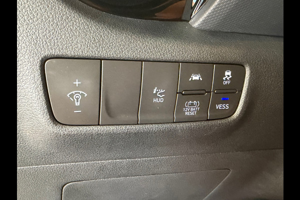 Hyundai Kona 1.6 GDI HEV Fashion Design Sky AUT. PANORAMADAK NAVIGATIE STOEL/STUURVERWARMING CAMERA PDC AIRCO CRUISE LANE-ASSIST