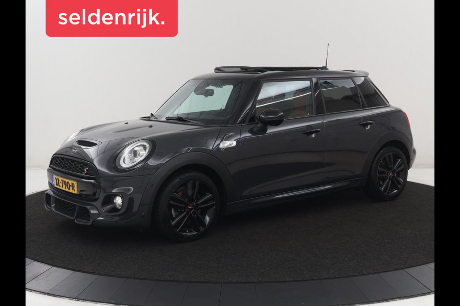 MINI Cooper S 2.0 John Cooper Works Trim | Panoramadak | Adaptive cruise | Harman/Kardon | Leder | Carplay | Camera | Full LED | Sfeerverlichting | Climate control | Sportstoelen | 2e eigenaar | Origineel NL