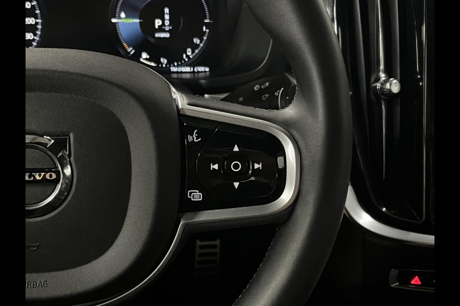 Volvo S60 2.0 Recharge T8 AWD R-Design *Long Range* SOH 97 | Adapt. cruise | Stoel-/stuurverwarming | Carplay | Camera | Memory seats | Navigatie
