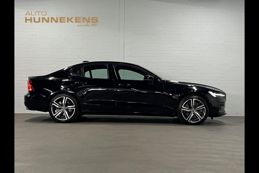 Volvo S60 2.0 Recharge T8 AWD R-Design *Long Range* SOH 97 | Adapt. cruise | Stoel-/stuurverwarming | Carplay | Camera | Memory seats | Navigatie