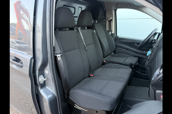 Mercedes-Benz Vito 114 1.9 CDI Automaat L2H1 Climate Control Cruise Control Parkeersensoren V + A Kastwand Inbouw