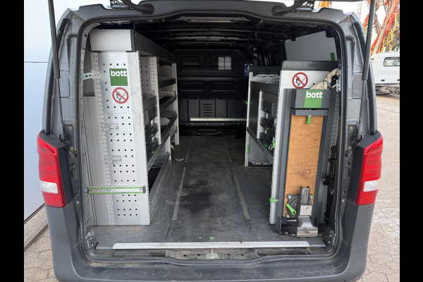 Mercedes-Benz Vito 114 1.9 CDI Automaat L2H1 Climate Control Cruise Control Parkeersensoren V + A Kastwand Inbouw