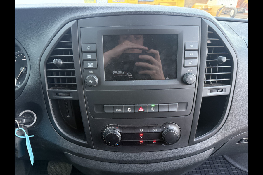 Mercedes-Benz Vito 114 1.9 CDI Automaat L2H1 Climate Control Cruise Control Parkeersensoren V + A Kastwand Inbouw