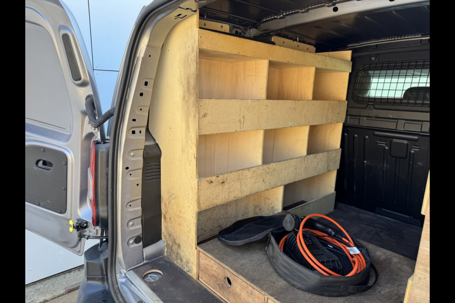 Toyota PROACE Electric Comfort 50 kWh L1 Snelladen Climate Control Apple Carplay Cruise Control Parkeersensoren v+a Achteruitrijcamera
