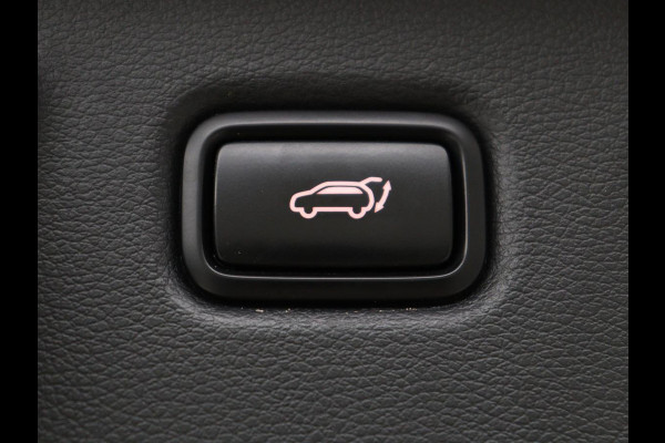 Kia Ceed 1.5 T-GDi GT-PlusLine | Panoramadak | Trekhaak | Stoelverwarming | Leder/Alcantara | JBL Sound | Carplay | Adaptive cruise | Sportstoelen | Achterbankverwarming | Keyless | Navigatie | Camera | Memory | Side Assist