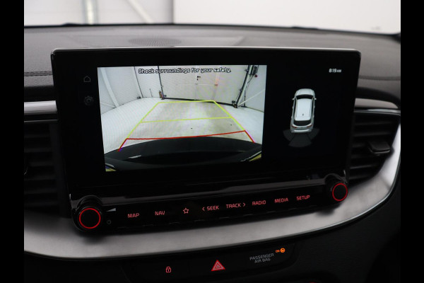 Kia Ceed 1.5 T-GDi GT-PlusLine | Panoramadak | Trekhaak | Stoelverwarming | Leder/Alcantara | JBL Sound | Carplay | Adaptive cruise | Sportstoelen | Achterbankverwarming | Keyless | Navigatie | Camera | Memory | Side Assist