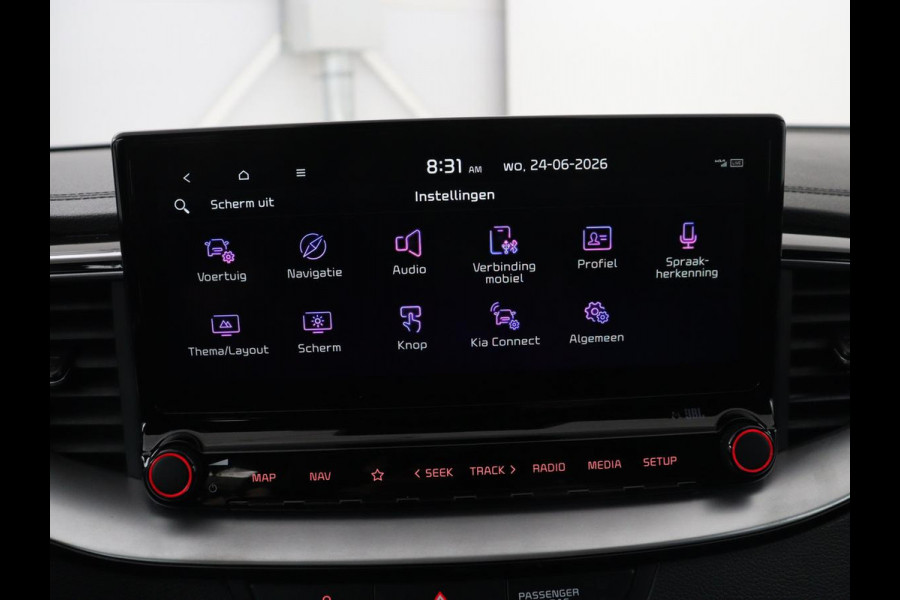 Kia Ceed 1.5 T-GDi GT-PlusLine | Panoramadak | Trekhaak | Stoelverwarming | Leder/Alcantara | JBL Sound | Carplay | Adaptive cruise | Sportstoelen | Achterbankverwarming | Keyless | Navigatie | Camera | Memory | Side Assist