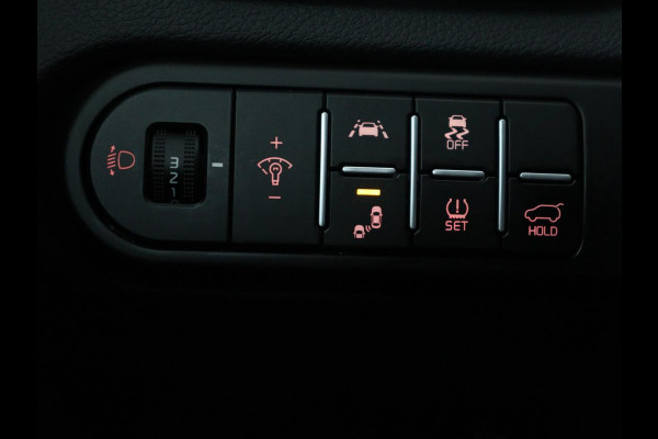 Kia Ceed 1.5 T-GDi GT-PlusLine | Panoramadak | Trekhaak | Stoelverwarming | Leder/Alcantara | JBL Sound | Carplay | Adaptive cruise | Sportstoelen | Achterbankverwarming | Keyless | Navigatie | Camera | Memory | Side Assist
