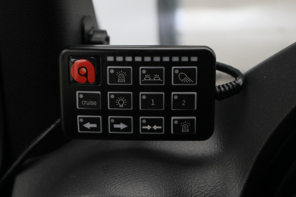 Mercedes-Benz Sprinter 317 CDI L2H2 RWD 3-Zits, Trekhaak 3500KG, LED, Zonneklep, Camera, Apple Carplay, 18"