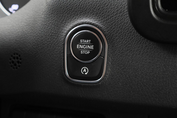 Mercedes-Benz Sprinter 317 CDI L2H2 RWD 3-Zits, Trekhaak 3500KG, LED, Zonneklep, Camera, Apple Carplay, 18"