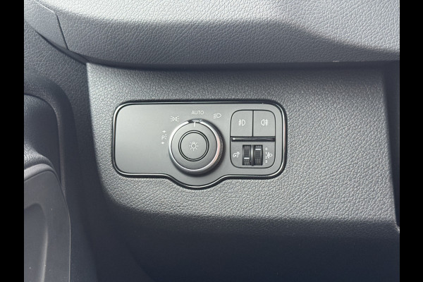 Mercedes-Benz Sprinter 319 3.0 V6 L2H2 10-Inch MBUX Navigatie Climate Control Cruise Control 3,5 Trekhaak Oprijplaat