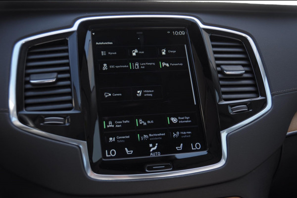 Volvo XC90 T8 455PK Automaat Recharge AWD Inscription Long range / Adaptieve cruise control / BLIS /Harman kardon audio / Parkeersensoren met camera / Keyless entry / Elektrische stoelen met geheugen / Apple carplay / Elektrische achterklep /
