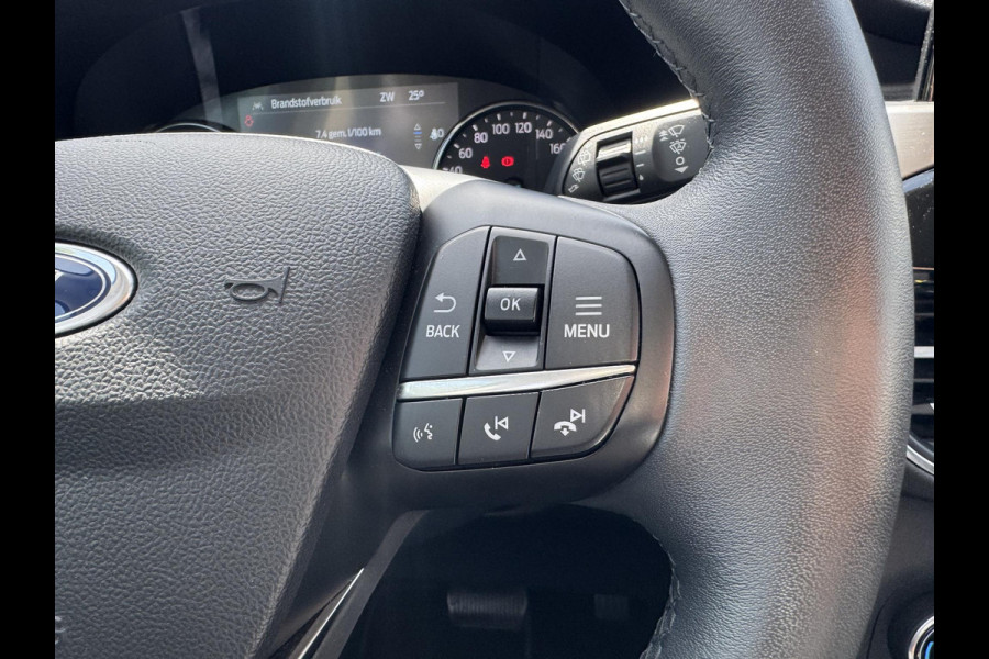 Ford Kuga 2.5 PHEV Titanium 225pk Stoelverwarming | Navigatie | 18 inch velgen | All season banden