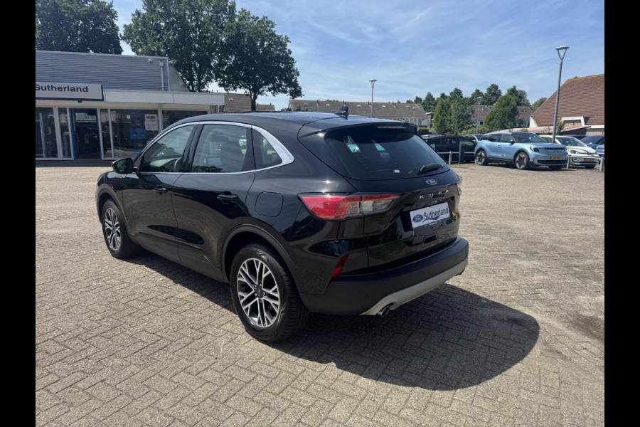 Ford Kuga 2.5 PHEV Titanium 225pk Stoelverwarming | Navigatie | 18 inch velgen | All season banden