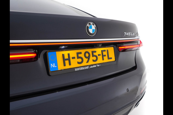 BMW 7 Serie 745Le (Plug-in) (INCL-BTW) *PANO | LEATHER | FULL-LED | HEAD-UP | BLINDSPOT | MEMORY-PACK | DIGI-COCKPIT | KEYLESS | DAB+ | CAMERA | HEATED-COMFORTSEATS | AMBIENTLIGHT | CARPLAY | SHIFTPADDLES | 18''ALU*