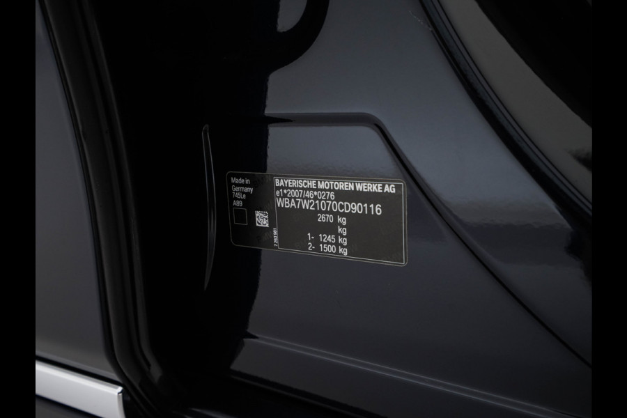 BMW 7 Serie 745Le (Plug-in) (INCL-BTW) *PANO | LEATHER | FULL-LED | HEAD-UP | BLINDSPOT | MEMORY-PACK | DIGI-COCKPIT | KEYLESS | DAB+ | CAMERA | HEATED-COMFORTSEATS | AMBIENTLIGHT | CARPLAY | SHIFTPADDLES | 18''ALU*