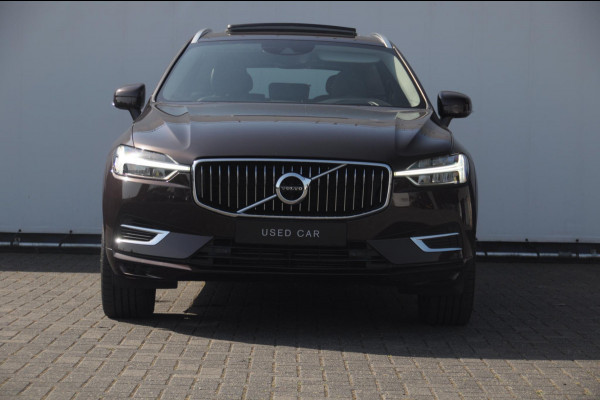Volvo XC60 T8 390PK Automaat Recharge AWD Inscription / Head up display / Leer dashboard / Trekhaak / BLIS / Adaptieve cruise control / Panoramadak / Apple carplay / Parkeersensoren met camera / Elektrische achterklep / Elektrische stoelen met geheugen / Stoel en stuurwielverwarming