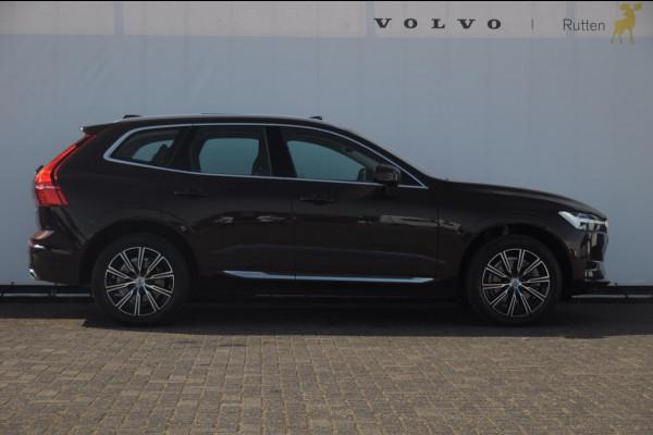 Volvo XC60 T8 390PK Automaat Recharge AWD Inscription / Head up display / Leer dashboard / Trekhaak / BLIS / Adaptieve cruise control / Panoramadak / Apple carplay / Parkeersensoren met camera / Elektrische achterklep / Elektrische stoelen met geheugen / Stoel en stuurwielverwarming