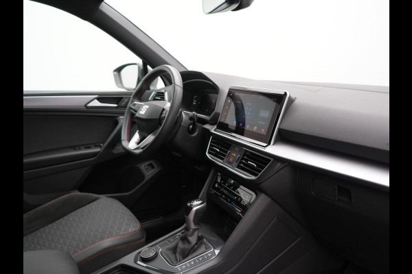 Seat Tarraco 1.4 TSI e-Hybrid FR PHEV 245pk Dealer O.H | Trekhaak Af Fabriek | Panodak | 360 Camera | Adaptive Cruise | Sportstoelen Memory & Verwarmd | BLIS | Apple Carplay | Travel Assist | Keyless | Navigatie | Virtual | DAB | 20" L.M | Plug In Hybrid |
