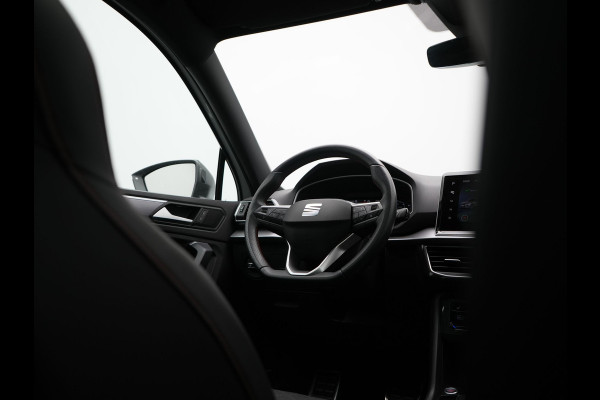 Seat Tarraco 1.4 TSI e-Hybrid FR PHEV 245pk Dealer O.H | Trekhaak Af Fabriek | Panodak | 360 Camera | Adaptive Cruise | Sportstoelen Memory & Verwarmd | BLIS | Apple Carplay | Travel Assist | Keyless | Navigatie | Virtual | DAB | 20" L.M | Plug In Hybrid |