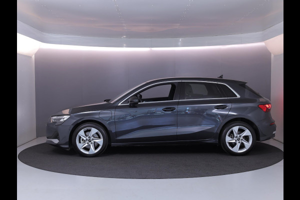 Audi A3 Sportback 40 TFSI e Advanced edition 204 pk S-tronic | Verlengde garantie | Navigatie | Parkeersensoren (Park assist) | Achteruitrijcamera | Adaptieve cruise control | Lederen bekleding | Stoelverwarming |