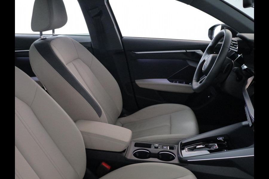 Audi A3 Sportback 40 TFSI e Advanced edition 204 pk S-tronic | Verlengde garantie | Navigatie | Parkeersensoren (Park assist) | Achteruitrijcamera | Adaptieve cruise control | Lederen bekleding | Stoelverwarming |