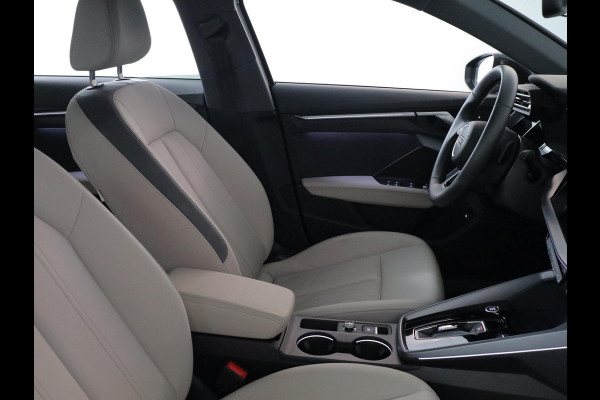 Audi A3 Sportback 40 TFSI e Advanced edition 204 pk S-tronic | Verlengde garantie | Navigatie | Parkeersensoren (Park assist) | Achteruitrijcamera | Adaptieve cruise control | Lederen bekleding | Stoelverwarming |