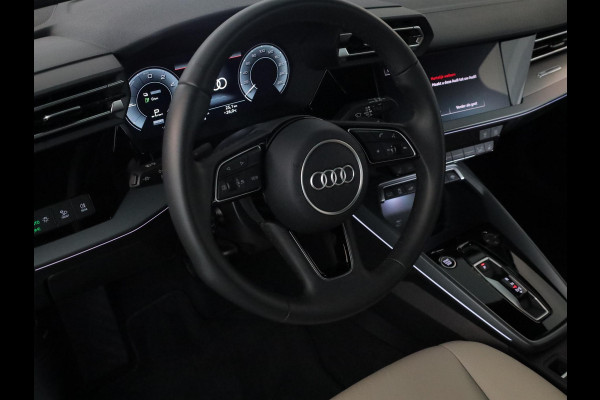 Audi A3 Sportback 40 TFSI e Advanced edition 204 pk S-tronic | Verlengde garantie | Navigatie | Parkeersensoren (Park assist) | Achteruitrijcamera | Adaptieve cruise control | Lederen bekleding | Stoelverwarming |