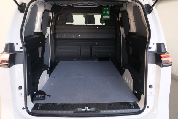 Volkswagen ID. Buzz Cargo 77 kWh SOH 94% - Airco, Cruise, Virtual display, 2x Schuifdeur, PDC, Navi, Trekhaak.