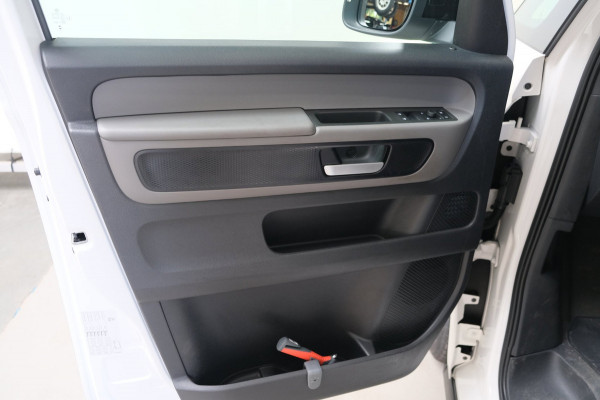 Volkswagen ID. Buzz Cargo 77 kWh SOH 94% - Airco, Cruise, Virtual display, 2x Schuifdeur, PDC, Navi, Trekhaak.