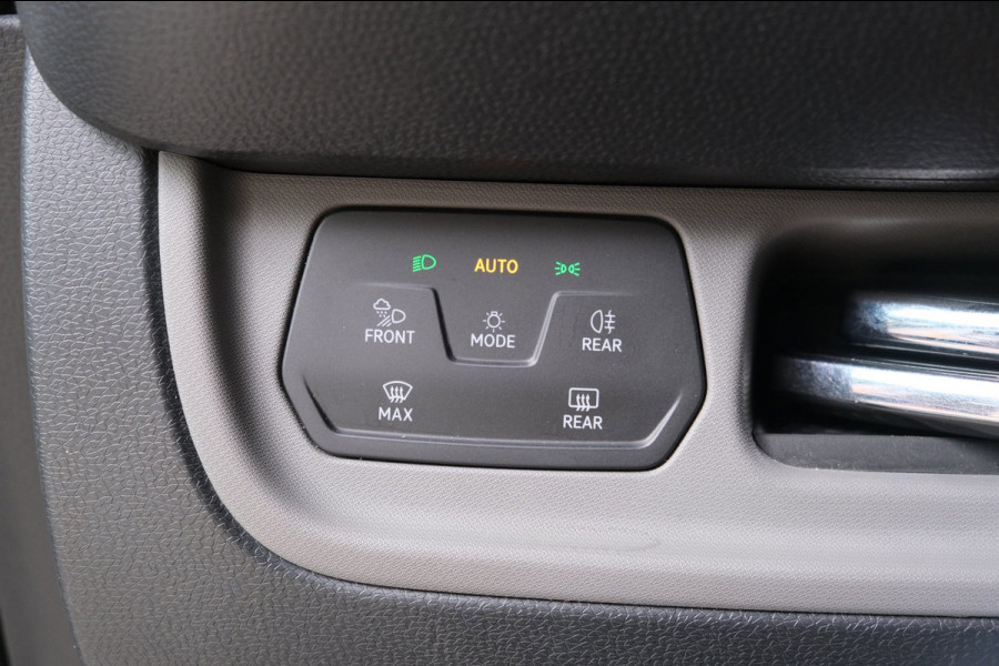 Volkswagen ID. Buzz Cargo 77 kWh SOH 94% - Airco, Cruise, Virtual display, 2x Schuifdeur, PDC, Navi, Trekhaak.