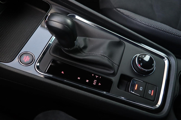 Seat Ateca 1.5 TSI Xcellence / PANO / ACC / BEATS / BOVAG / KEYLESS / CAMERA / STOELVERW