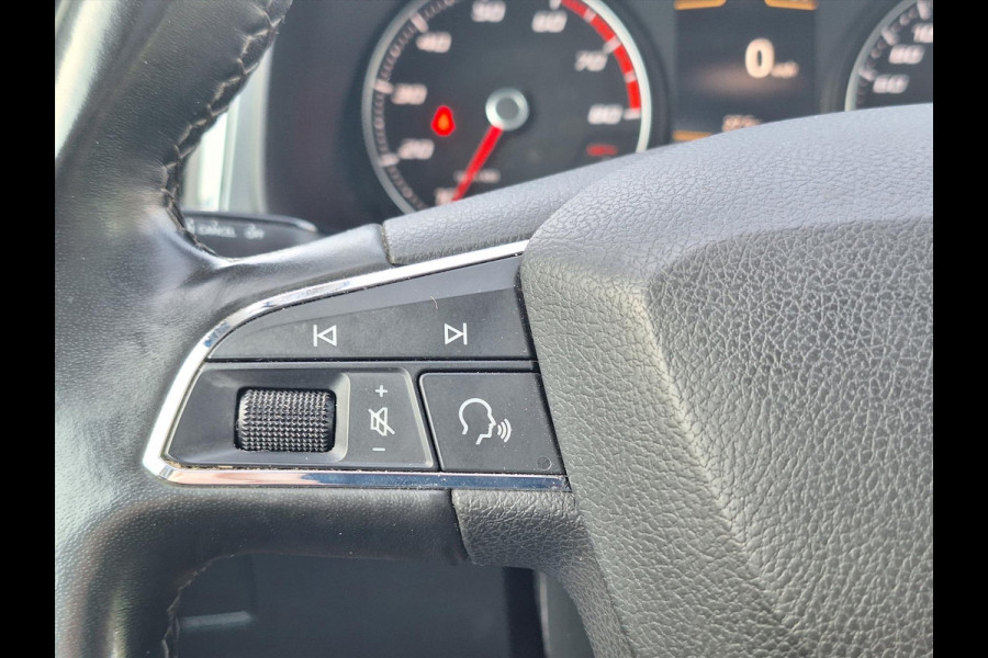 Seat Ateca 1.0 EcoTSI Limited Edition | Trekhaak, Panoramadak, Navigatie, LED, Parkeersensoren, Apple CarPlay/Android Auto