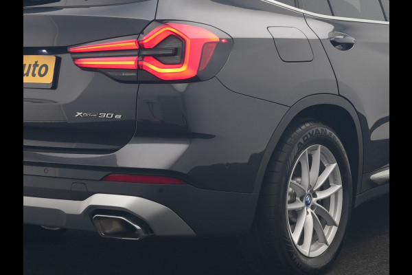 BMW X3 xDrive30e High Executive SOH 92.3% 293pk Dealer O.H | Trekhaak Af Fabriek | Panodak | Head Up | 360 Camera | Laser LED | Hifi Audio | Lederen Sportstoelen Memory & Ventilatie | Keyless | Apple Carplay | Stuur & Stoelen Verwarmd | Cruise Control | Navigatie | Virtual | DAB | 18" L.M | Plug In Hybrid |
