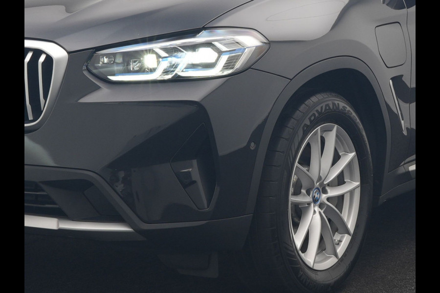 BMW X3 xDrive30e High Executive SOH 92.3% 293pk Dealer O.H | Trekhaak Af Fabriek | Panodak | Head Up | 360 Camera | Laser LED | Hifi Audio | Lederen Sportstoelen Memory & Ventilatie | Keyless | Apple Carplay | Stuur & Stoelen Verwarmd | Cruise Control | Navigatie | Virtual | DAB | 18" L.M | Plug In Hybrid |