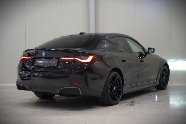BMW i4 eDrive40 84 kWh | Stoelverwarming | Stuurverwarming | Apple Carplay | Adaptive Cruise Control | Memory Seat | Trekhaak | Camera | Parkeersensoren | Navigatie | Ambiance Verlichting | HIFI | SOH 96.52% |