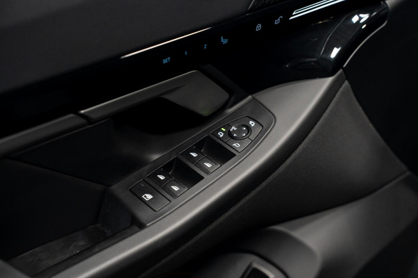 BMW 5 Serie Touring 540d xDrive *M-Sport Pro / Panorama / Harman-Kardon / HUD / Surround-view*