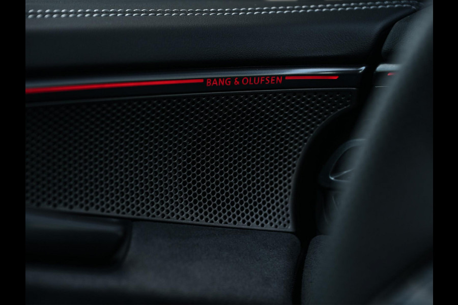 Audi A6 Avant 2.0 e-hybrid quattro S edition Competition | 5 Jaar garantie | Achterasbesturing | B&O | Carbon inleg | Stoelventilatie en Massage | Luchtvering | Panoramadak | Soft close | Keyless | Head-up | 360 camera | Passagiers Display |