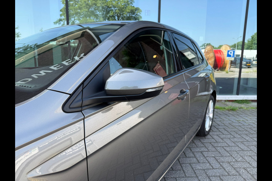Volkswagen Polo 1.0 TSI Highline - Automaat - Virt.Cockpit - Navi - Parkeerhulp - Org.NL