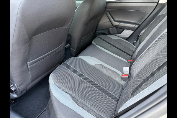Volkswagen Polo 1.0 TSI Highline - Automaat - Virt.Cockpit - Navi - Parkeerhulp - Org.NL