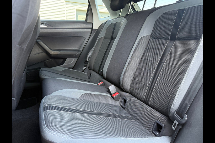 Volkswagen Polo 1.0 TSI Highline - Automaat - Virt.Cockpit - Navi - Parkeerhulp - Org.NL