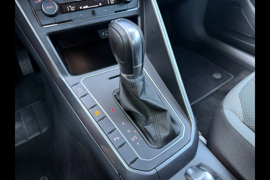 Volkswagen Polo 1.0 TSI Highline - Automaat - Virt.Cockpit - Navi - Parkeerhulp - Org.NL