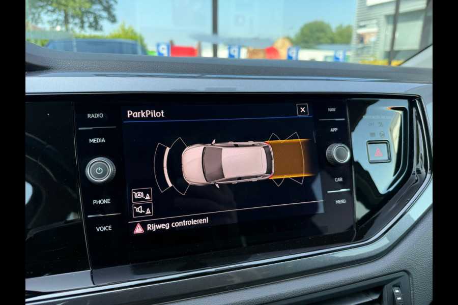 Volkswagen Polo 1.0 TSI Highline - Automaat - Virt.Cockpit - Navi - Parkeerhulp - Org.NL