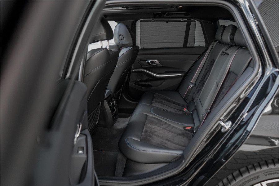 BMW 3 Serie Touring 330e M-Sport Pano ACC Trekhaak Memory 19"