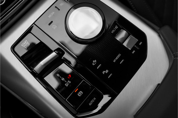 BMW X3 M50 xDrive Leder NL Auto Trekhaak