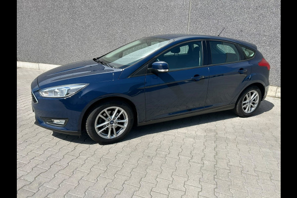Ford Focus 1.0 Lease Edition | TREKHAAK | NAVI | BLUETOOTH | CC | PDC | APK T/M 6-8-2027 | AFLEVERBEURT | COMPLEET ONDERHOUDEN