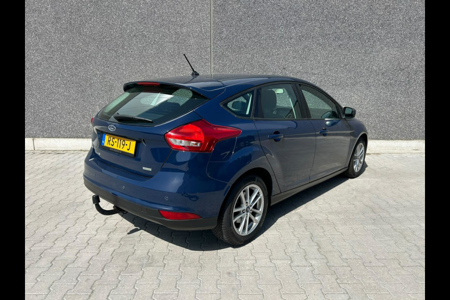Ford Focus 1.0 Lease Edition | TREKHAAK | NAVI | BLUETOOTH | CC | PDC | APK T/M 6-8-2027 | AFLEVERBEURT | COMPLEET ONDERHOUDEN